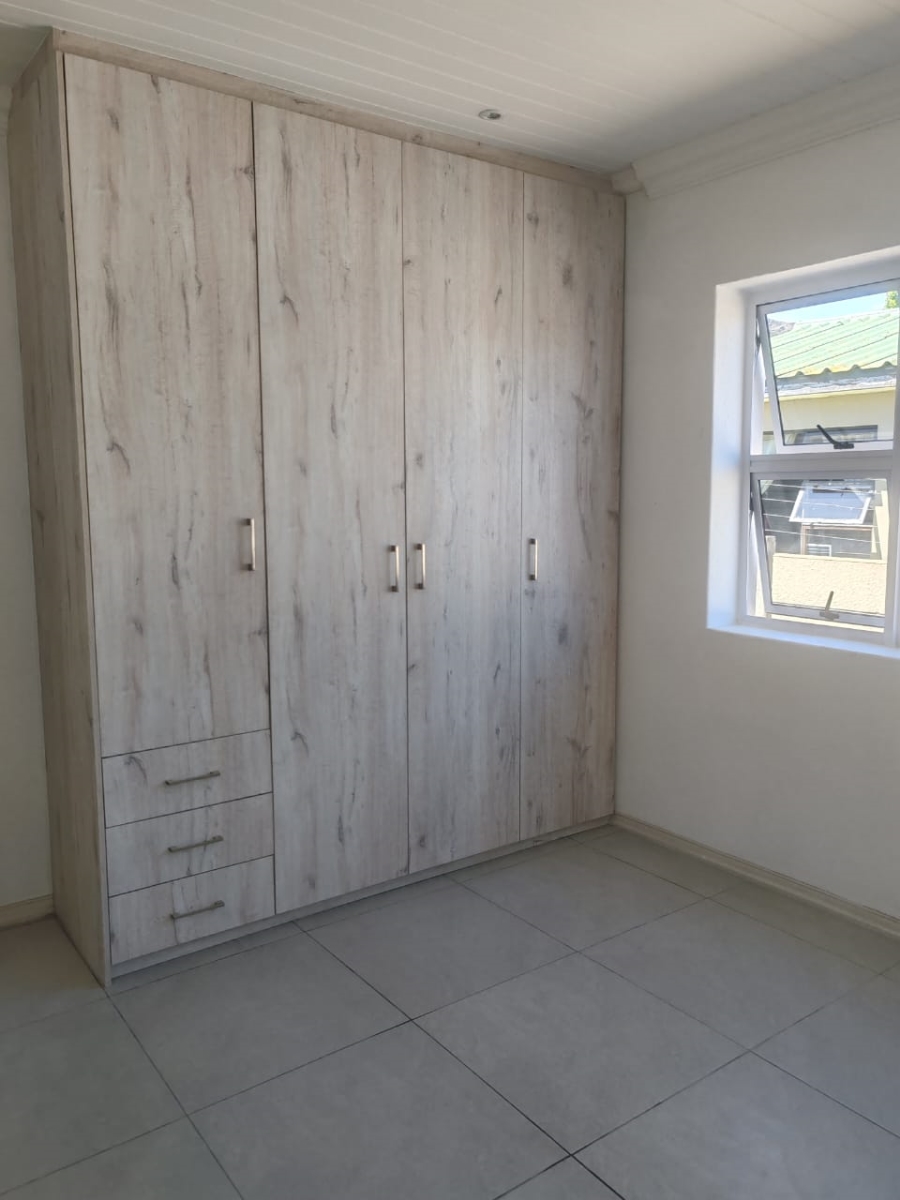 3 Bedroom Property for Sale in Palmiet Western Cape